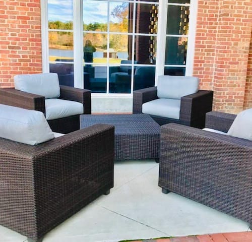 Lakeside-Lounge-Finished-2