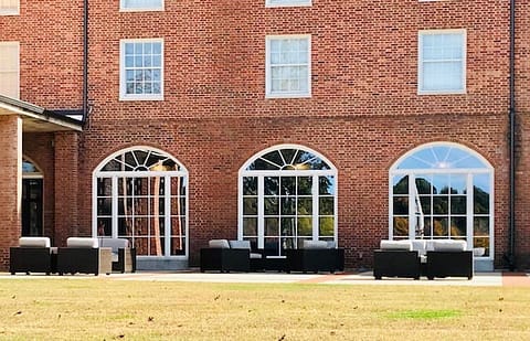 Lakeside-Lounge-Finished-4