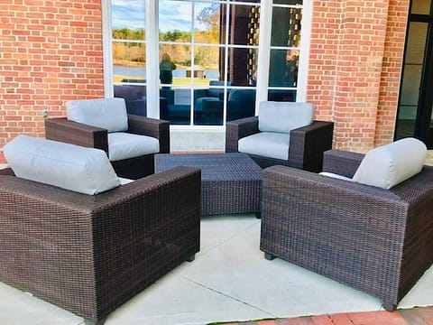 Lakeside-Lounge-Finished-2